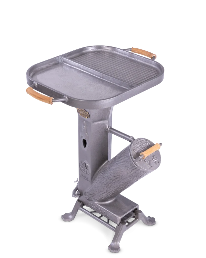 duża patelnia dzielona z koroną na piecyku rakietowym King